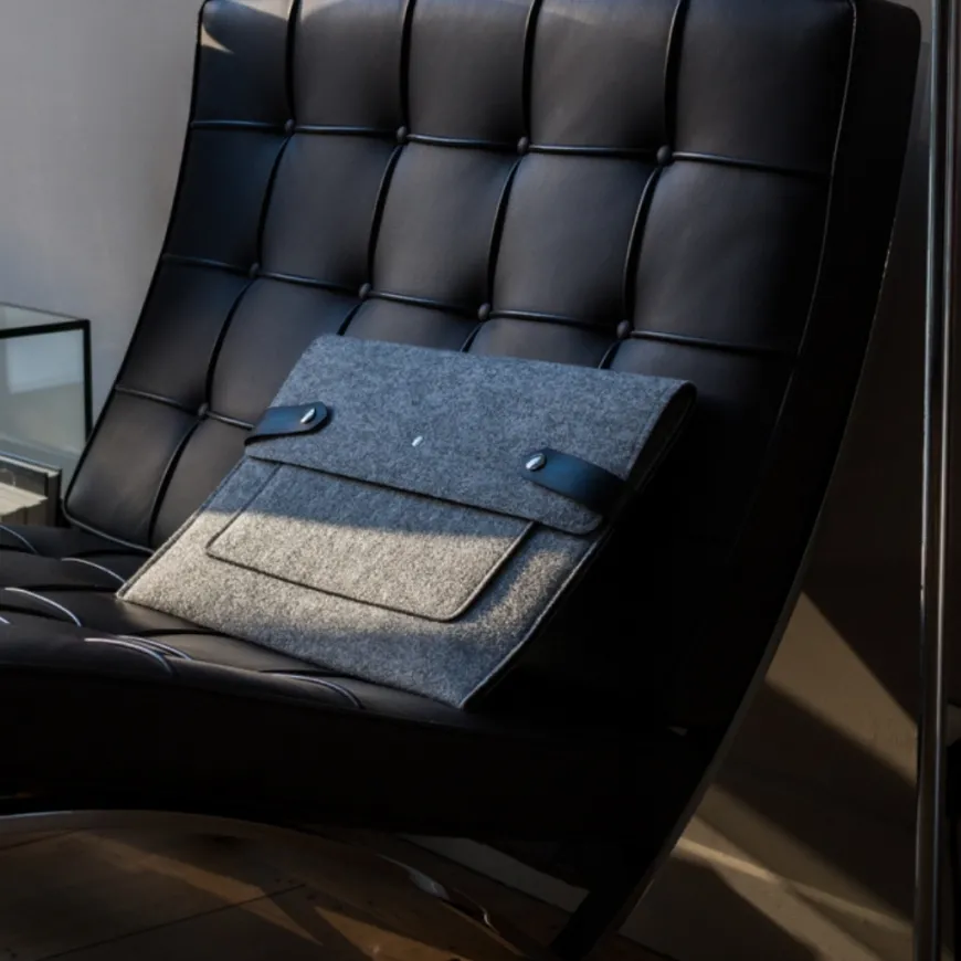 Pochette d'ordinateur Neil grise
