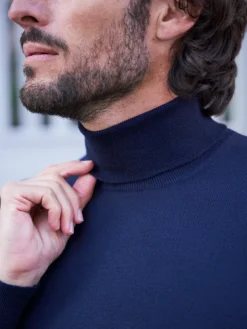 Pull col roulé en laine Henry bleu marine