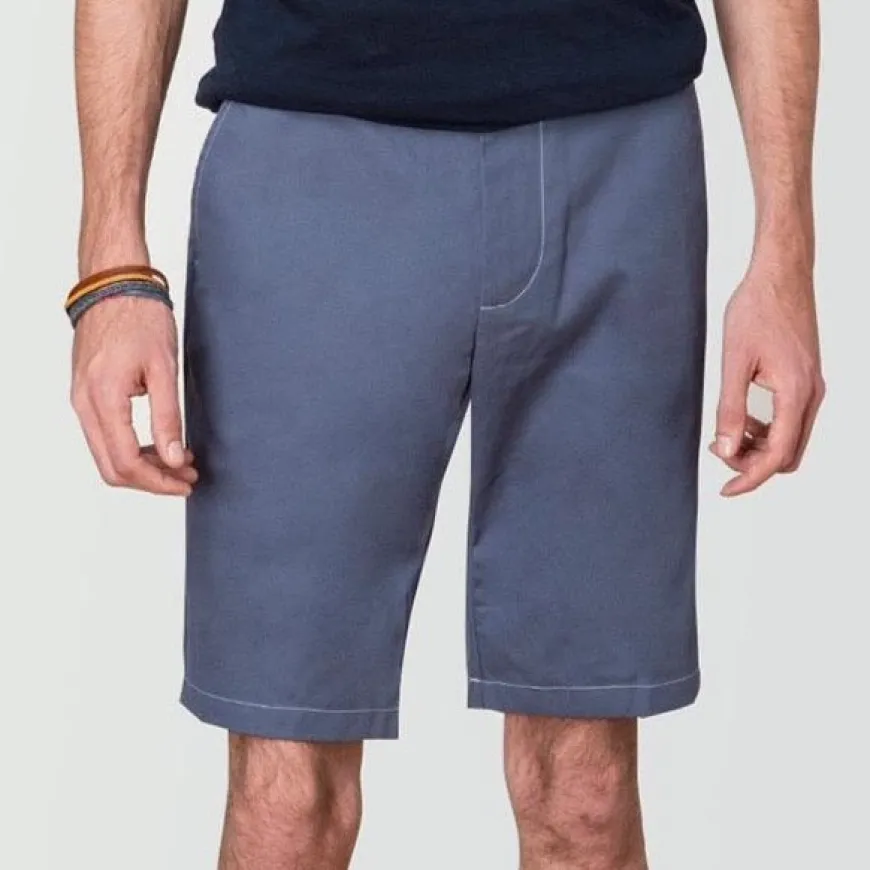 Short bleu