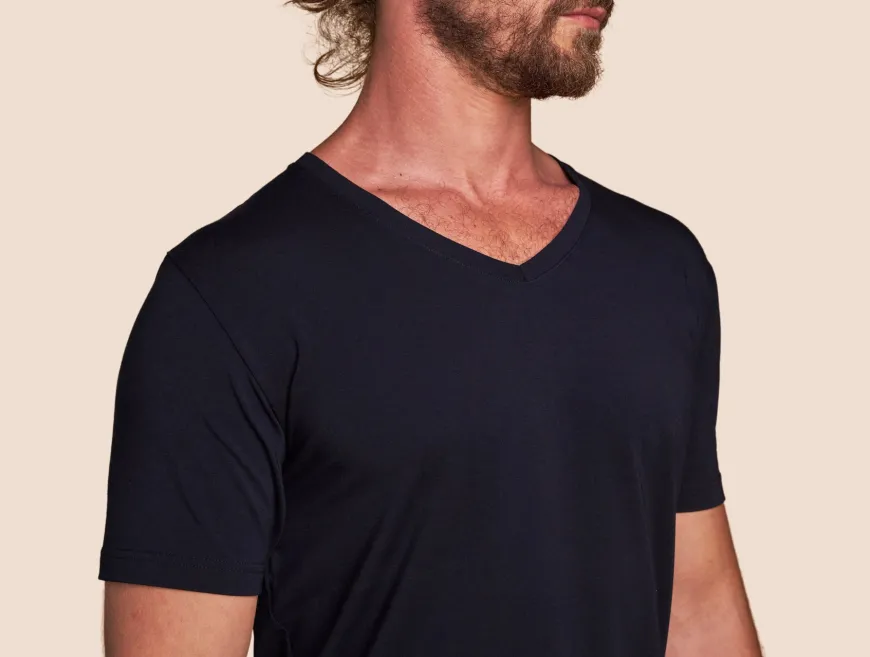 T-shirt col V