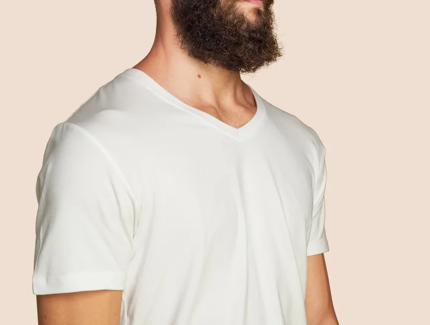 T-shirt col V